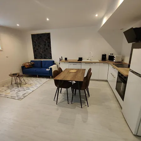 Apartment Bon Encontre, Allee De La Vierge