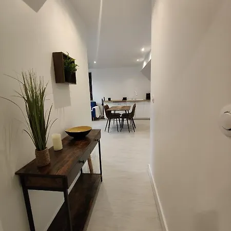 Bon Encontre, Allee De La Vierge Apartmán *
